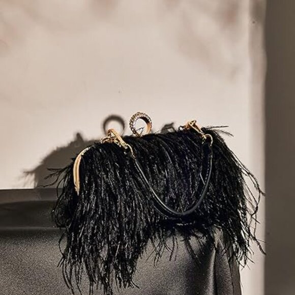Neiman Marcus Black Ostrich Feather Clutch Bag - Picture 2 of 12